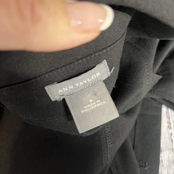 Ann Taylor Dress size 6 Classic Black Button Front Career Knee Stretch Modest - Picture 11 of 11